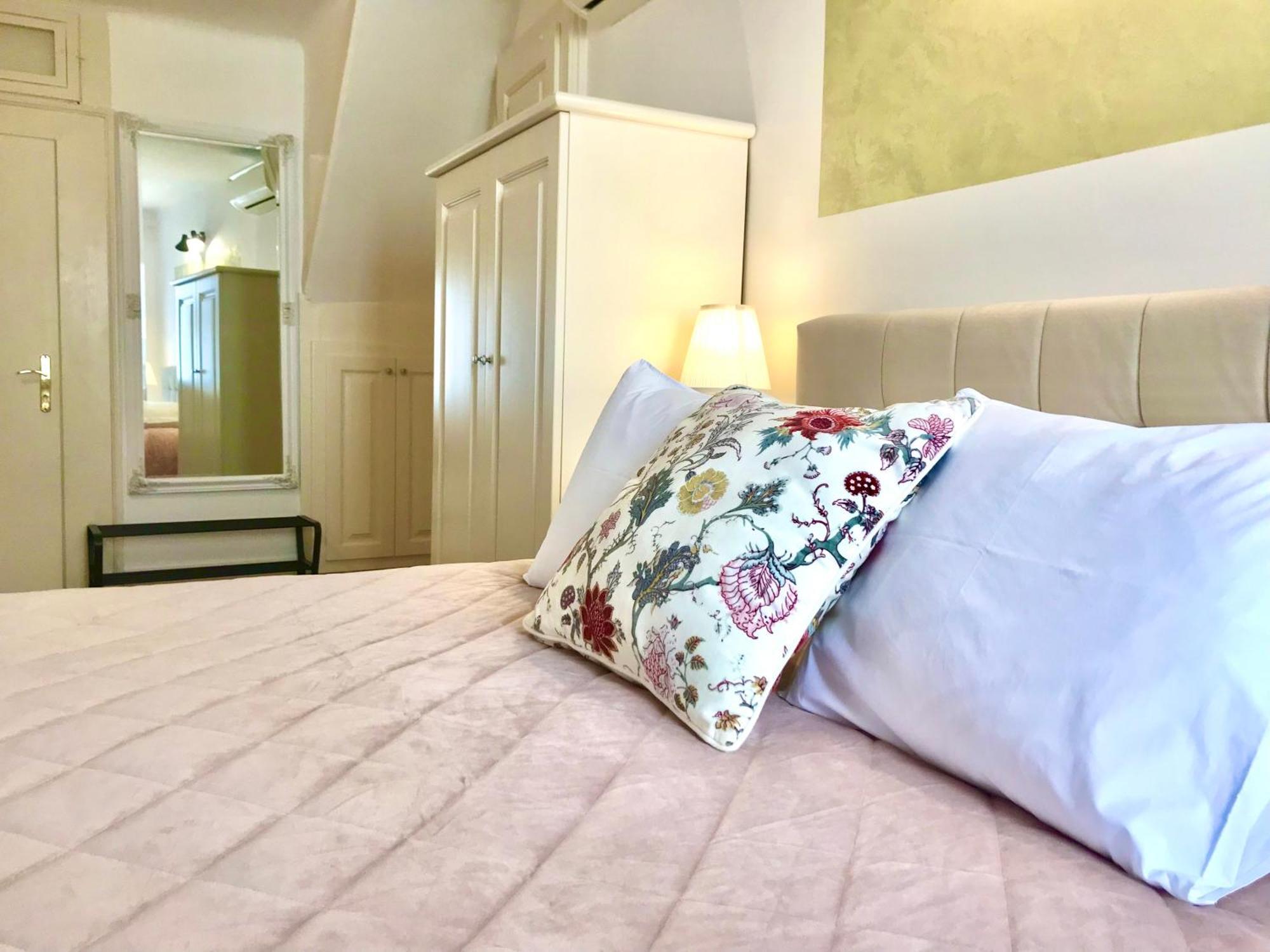 Casa Vittoria Hotell Rovinj Rum bild